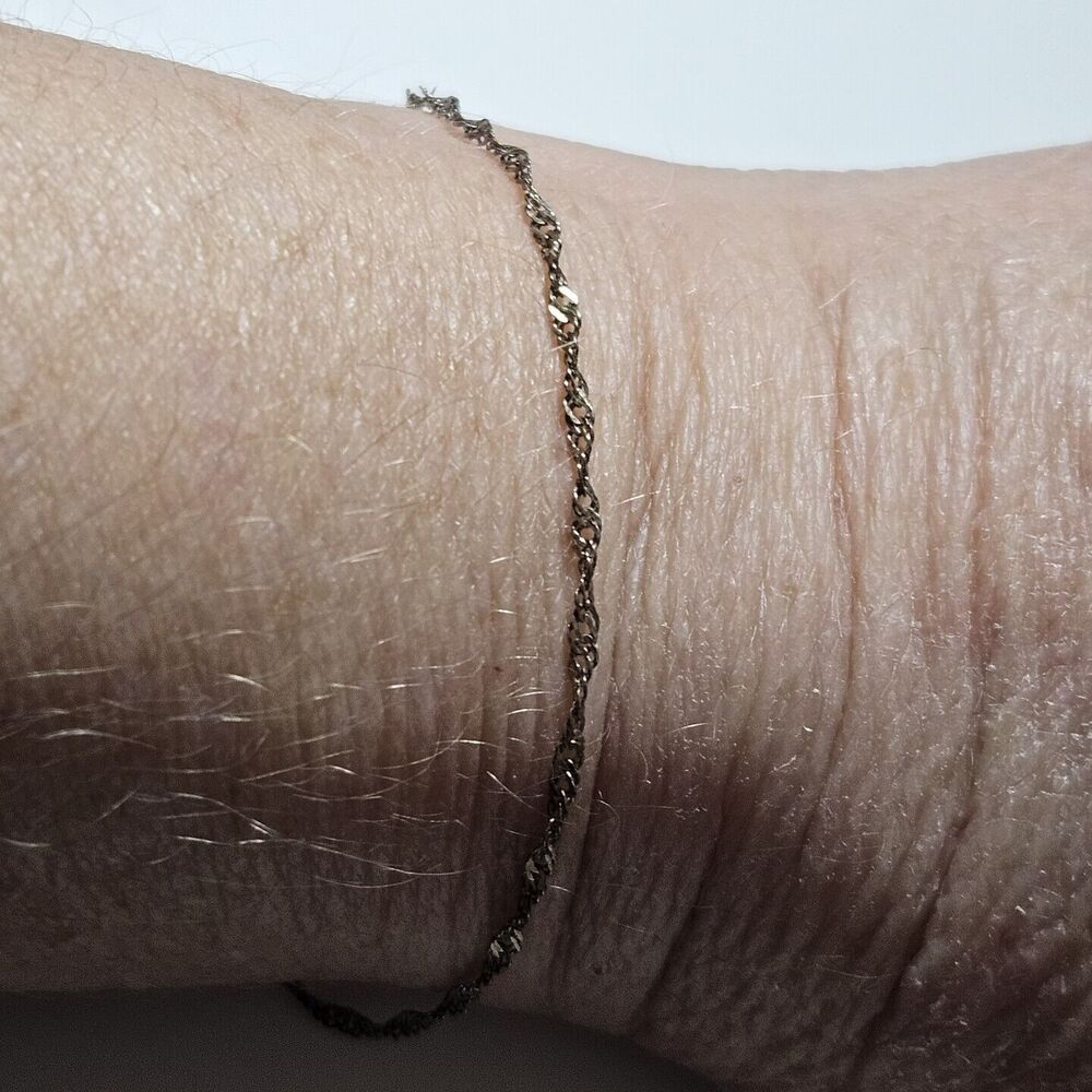 Sterling Silver Dainty Bracelet Size 6 To 6.75 Inches